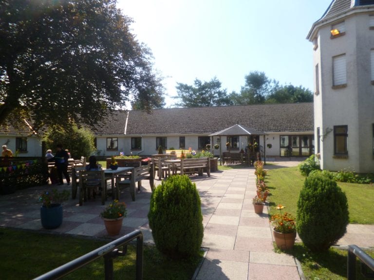 Parc Wern courtyard 768x576