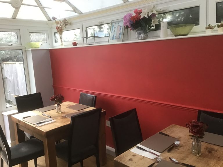 dining room 1 768x576